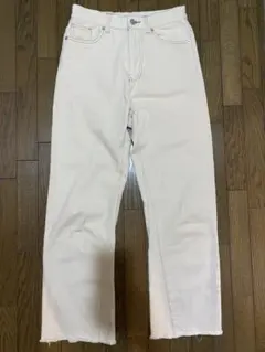 mystic ホワイト フリンジ裾デニムパンツのサムネイル