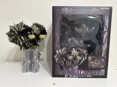 クリエイターズモデル　ネルギガンテ
