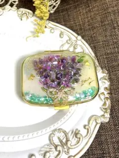 アメジストのお花のピルケース，小物入れマルチケース♪