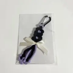 ハンドメイド　マクラメ　キーホルダー　メンカラ