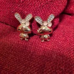 うさぎジビッツ　キラキラ　おしゃれ　サンダル　アクセサリー　ビジュー