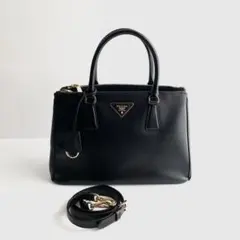 極美品〜美品✨PRADA プラダ ガレリア 2way ハンドバッグ サフィアーノ