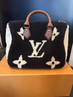 Item thumbnail for item 603b1ac7-a5f8-4080-a86e-b4e21cfef509