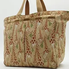 LeSportsac トートバッグ キリン柄 ジラフ アニマル 多収納 ベージュ