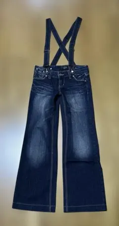 サスペンダー付きダークブルーデニムフレアパンツ