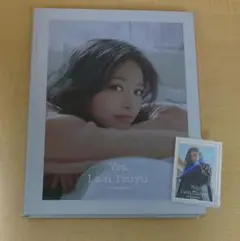 ❶ TWICE Yes, I am Tzuyu ツウィ 写真集 トレカ