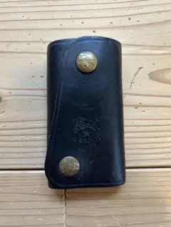 IL BISONTE ブラックレザーキーケース
