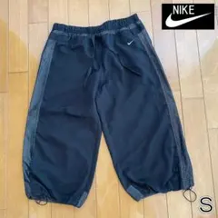 NIKE ナイキ カプリパンツ クロップド ハーフパンツ　Sサイズ