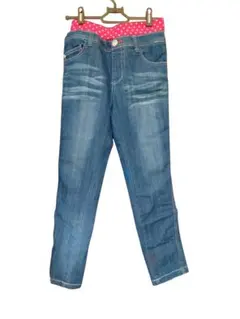 Item thumbnail for item b2fb1565-945b-46e4-a096-806a50dbb9a1