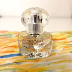 ESTEE LAUDER ビューティフル マグノリア ミニ香水 おまけ付のサムネイル