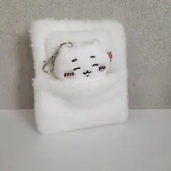 ちいかわ　おふとんリールパスケース