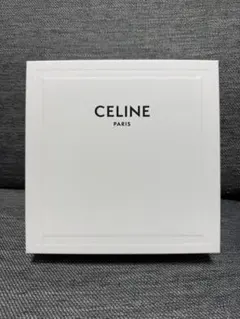 CELINE フタ付きボックス ホワイトのサムネイル