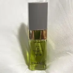 CHANEL No.19 オードトワレ　100ml 少し使用　中古　外箱無し