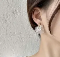 No.66【ピアス】パール　すりガラス　お花　清楚　イヤリング　ピアス　高見え