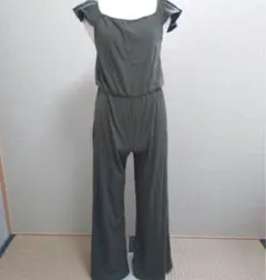 オリーブグリーン オフショルダー ジャンプスーツ