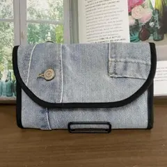 Item thumbnail for item f57a1b7c-5302-4fbf-ae2c-8d907f85d302