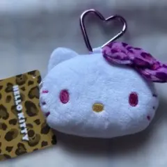 HELLO KITTY ハート型カラビナ付き小銭入れ