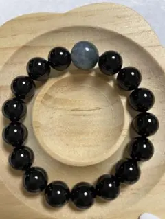 Item thumbnail for item d9dcbb87-1cfa-4cd7-a9b0-f2edc8f1991b