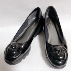 【極美品】ヒルズアヴェニュー カメリア ウェーブゾール エナメル パンプス