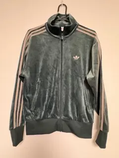 4932 adidas ベロアトラックトップ グリーン BLACKPINK リサ - メルカリ