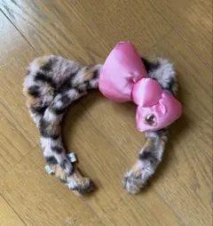 ユニバ キティちゃん ヒョウ柄 ピンク カチューシャ