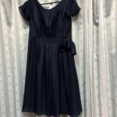 美品！ru ラメ入り ブラック フレアワンピース リボン付き
