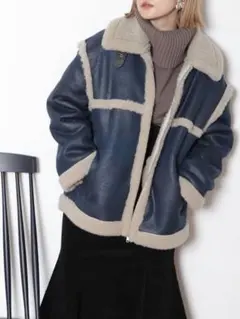 ネイビー ボアジャケット ジップアップミディルーズフェイクムートン（ブルー）