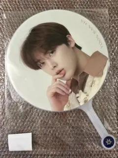 2025年最新】astro うちわの人気アイテム - メルカリ