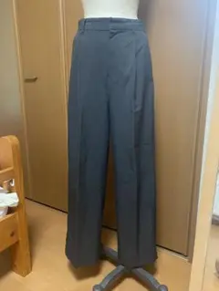 LOWRYS FARM チャコールパンツ 着画有