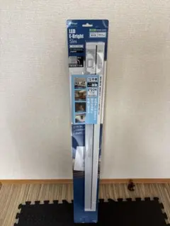 オーム電機 LEDイーブライトスリム多目的灯 コンセント式 昼光色
