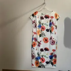 million carats 花柄 半袖 ミニワンピース ホワイトのサムネイル