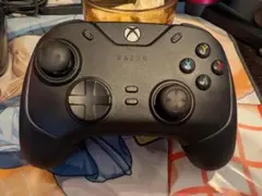 Razer Wolverine V2 ブラック