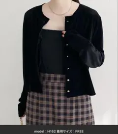 クルーネックシアーベロアカーデ　ブラック　natural couture