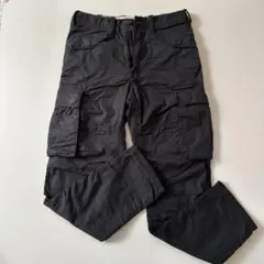 新品未使用　キッズ用H&M カーゴパンツ黒　135cm