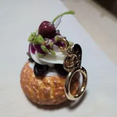 ミニチュア シュークリーム チャーム