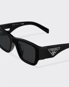 PRADA プラダ ブラック 幾何学 サングラス トライアングルロゴ