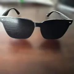 韓国　フラット　スクエア型 サングラス