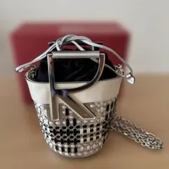 Roger Vivier ロジェヴィヴィエ ビジュー シルバー リュック - メルカリ