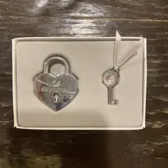 SWAROVSKI ハート型南京錠＆キー チャーム 非売品のサムネイル