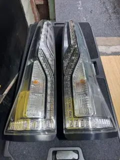 日産セレナC26LEDテールライト 左右セット❗ 2026年最新】Yahoo!オークション -セレナc26 ledテールランプの中古品