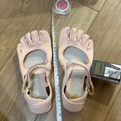 Vibram FiveFingers EU36 21.5cm 実測　23.5cmのサムネイル