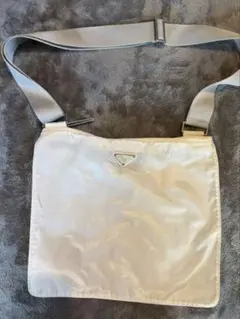 PRADA プラダ ナイロン ショルダーバッグ ホワイトのサムネイル