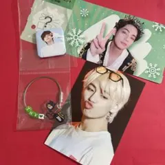 BTS V テテ アクリルキーリング&フォト&BTS DAYプレゼント 缶バッジ