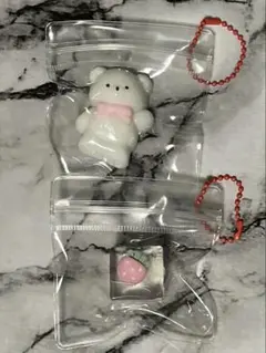 海外 スクイーズ 白いクマ 熊 くま ピンクリボン いちご キューブ 2個