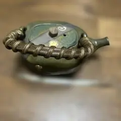 土瓶型置き物　136g 底面約9×7cm