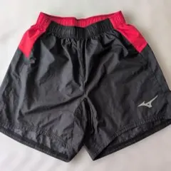 MIZUNO ランニングショートパンツ ブラック×レッド