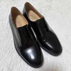 極美品✨定価2.5万　ARTESANOS 本革　スリッポン　23cm ブラックのサムネイル