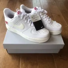 ナイキ　エアフォース1 バレンタインカラー