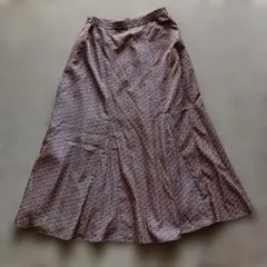 フレアスカート ネイビーとオレンジの幾何学模様