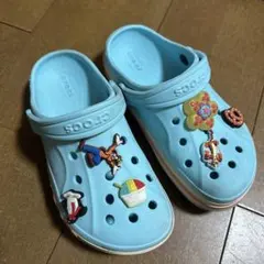 最終値下げ　クロックス　J1 チャーム付き　19.5cm